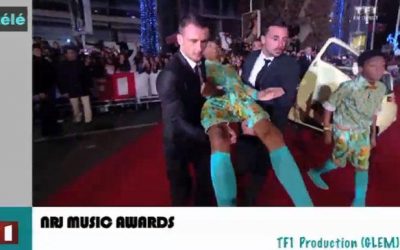 Stromae se fait passer pour un mannequin